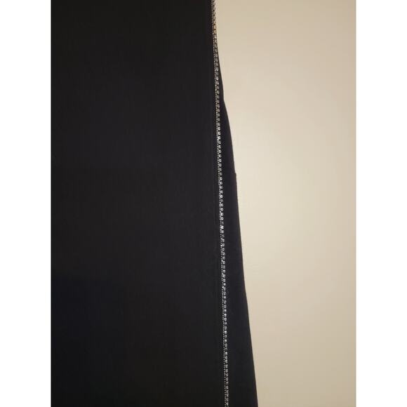 Chico's Women's Mini Shift Dress Round Neck Sleeveless Black Size 2 Us L/12 - Picture 2 of 9